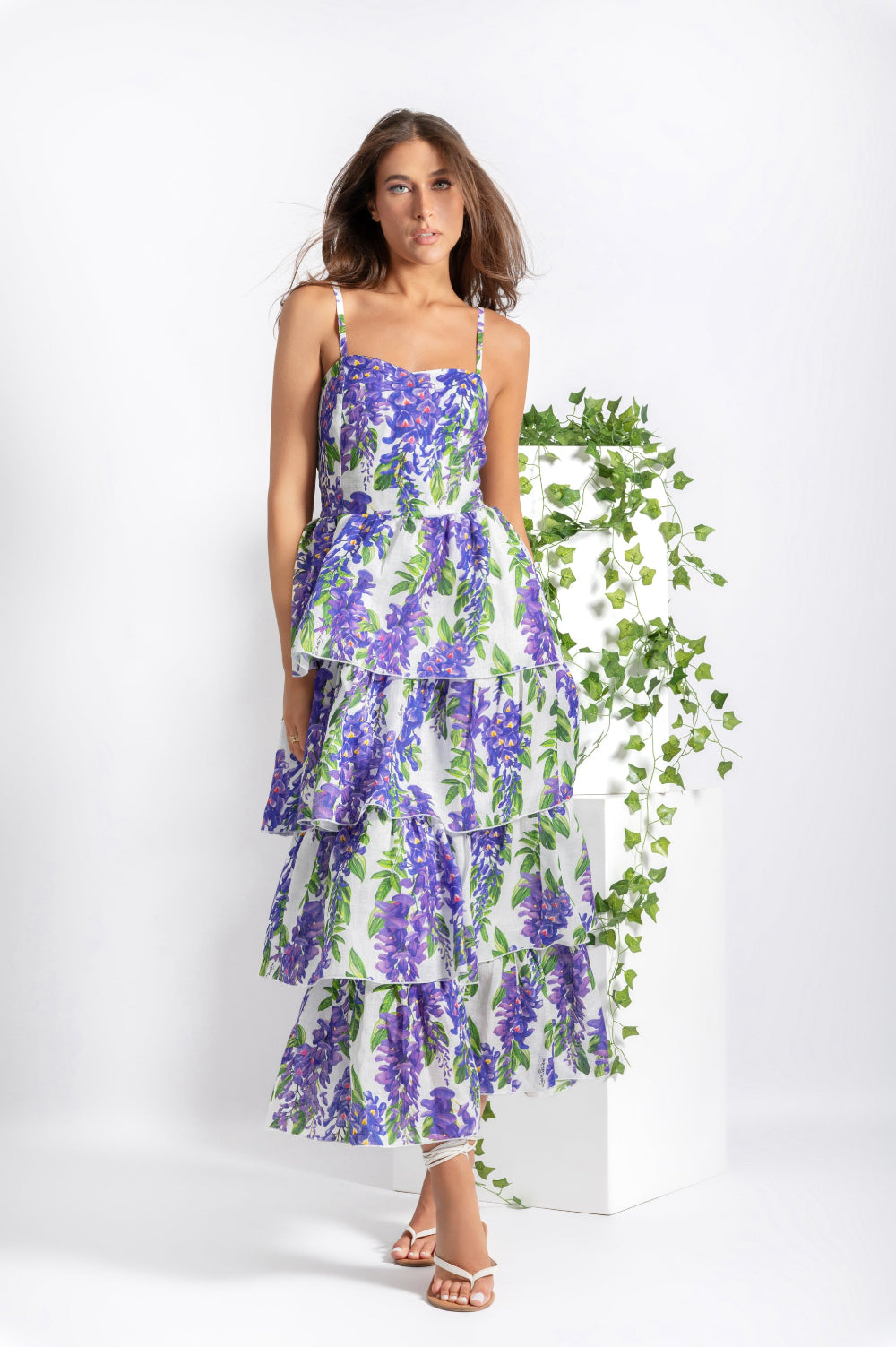Kleid Luana aus Leinen mit violetter Glyzinien-Print