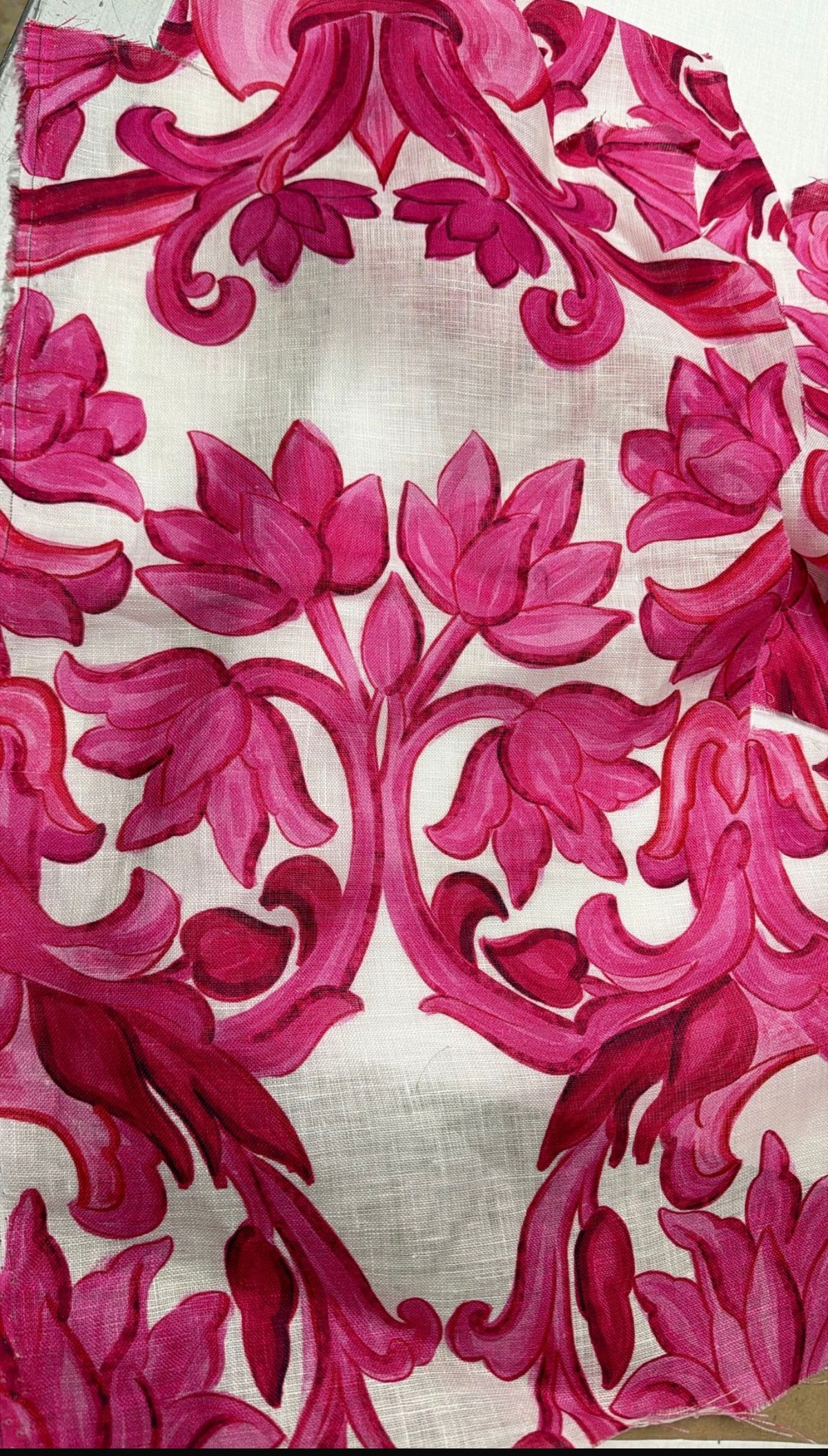 Completo top orione e mini gonna in lino stampa Pittura rosa