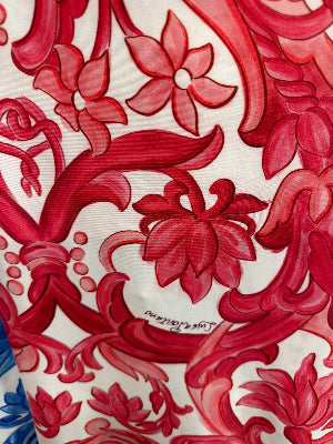 Linen two-piece set with pink paint print, ruffled top and mini shorts