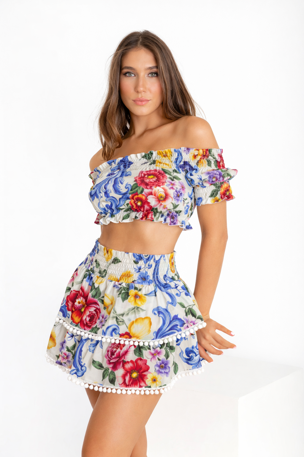 Completo top fiocco e mini gonna in lino stampa arte