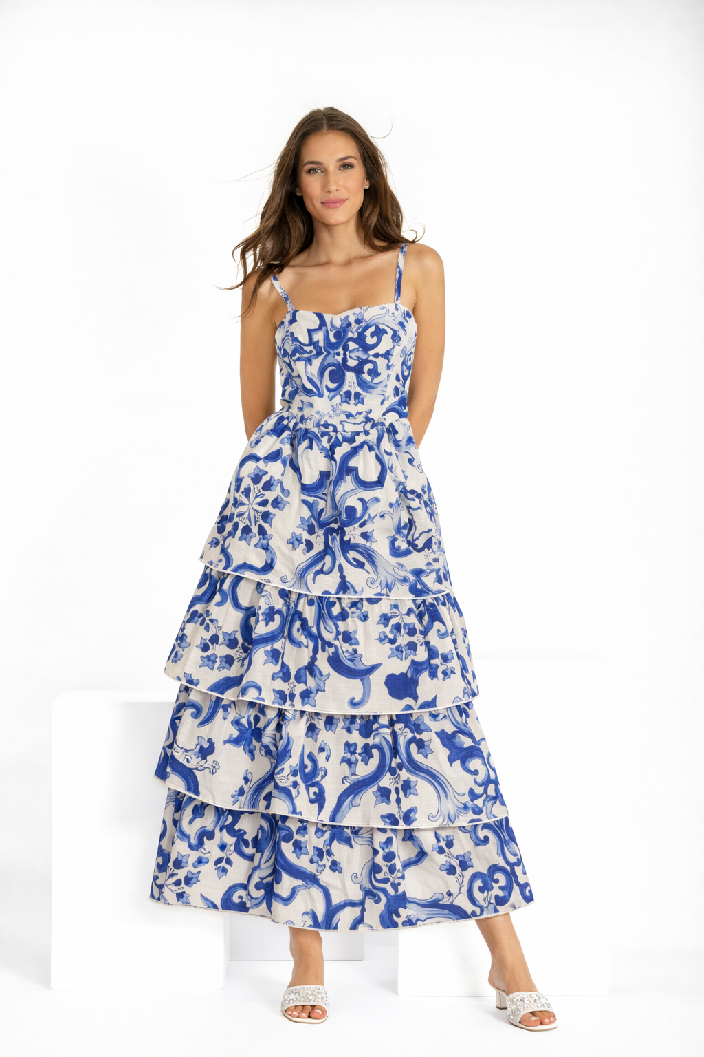 Luana dress in blue Ravello print linen